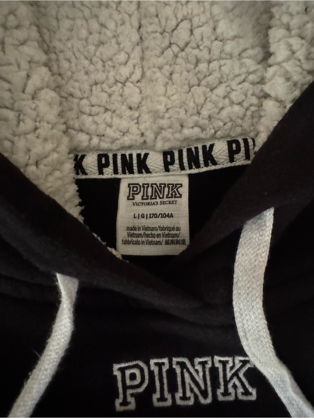 PINK Victoria's Secret Women’s Black Sherpa-Lined Hooded Sweatshirt - Picture 4 of 4